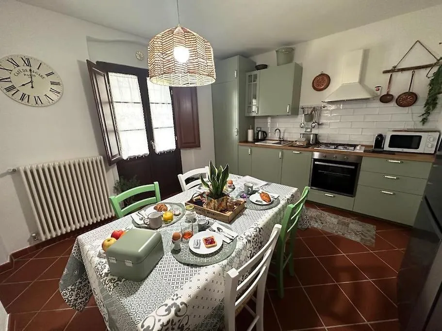 Casa Del Glicine - Appartamento In Palazzo Storico Pugnano Casa vacanze